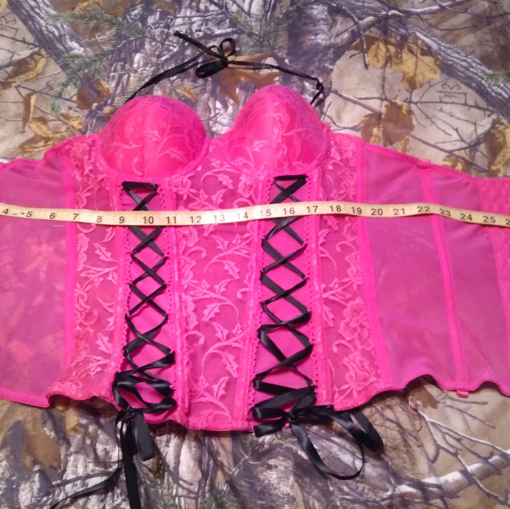 Super cute bustier - Picture 3 of 3